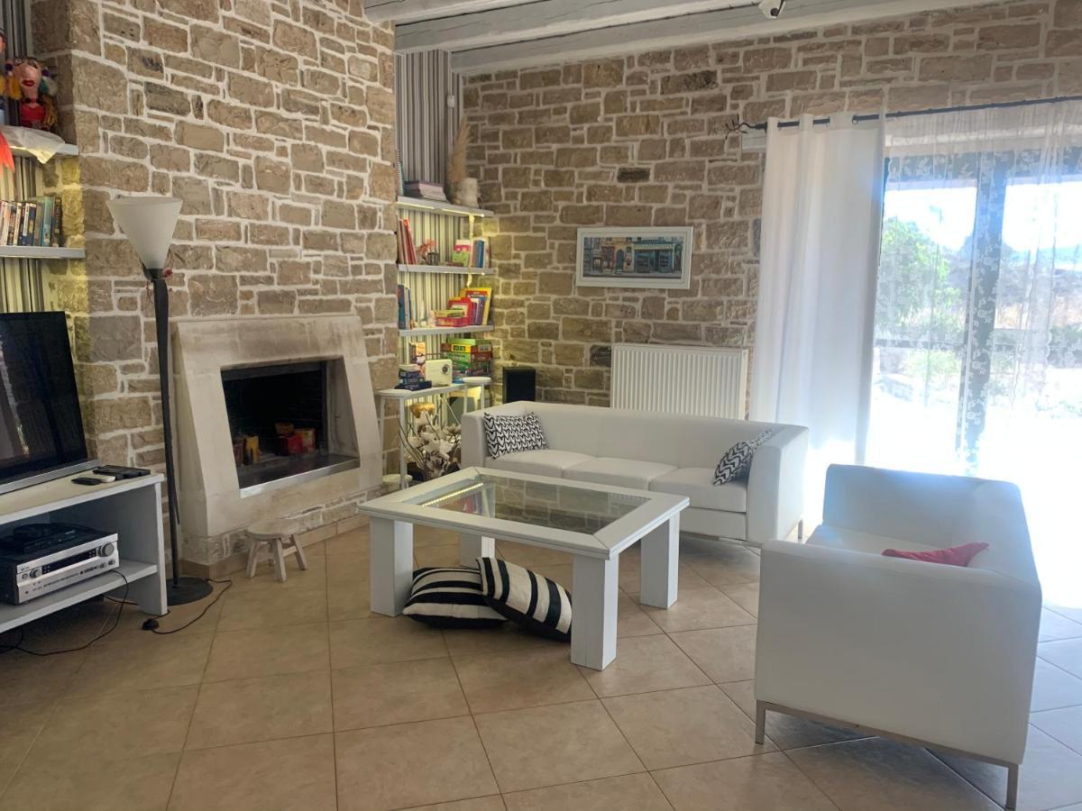Moírai Carob Villa מראה חיצוני תמונה