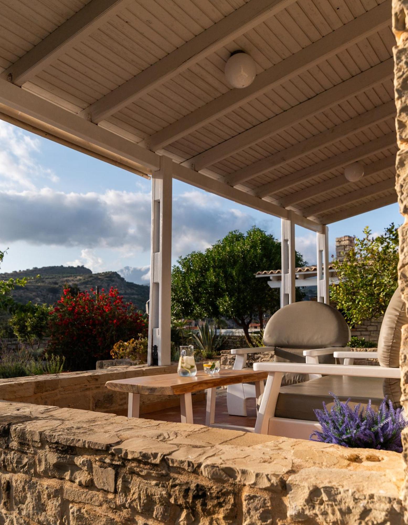 Moírai Carob Villa מראה חיצוני תמונה