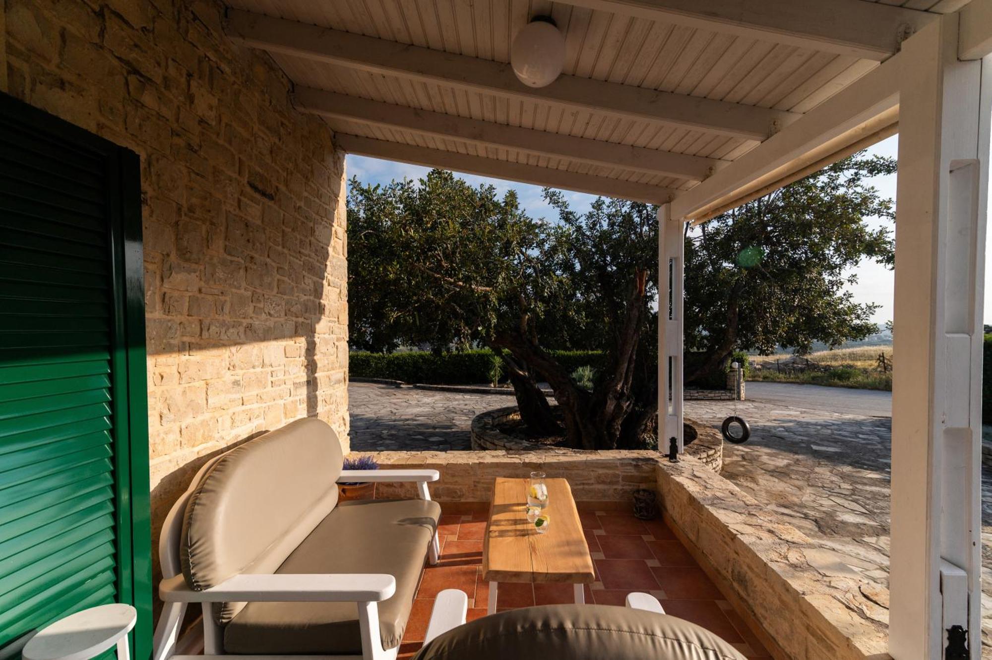 Moírai Carob Villa מראה חיצוני תמונה