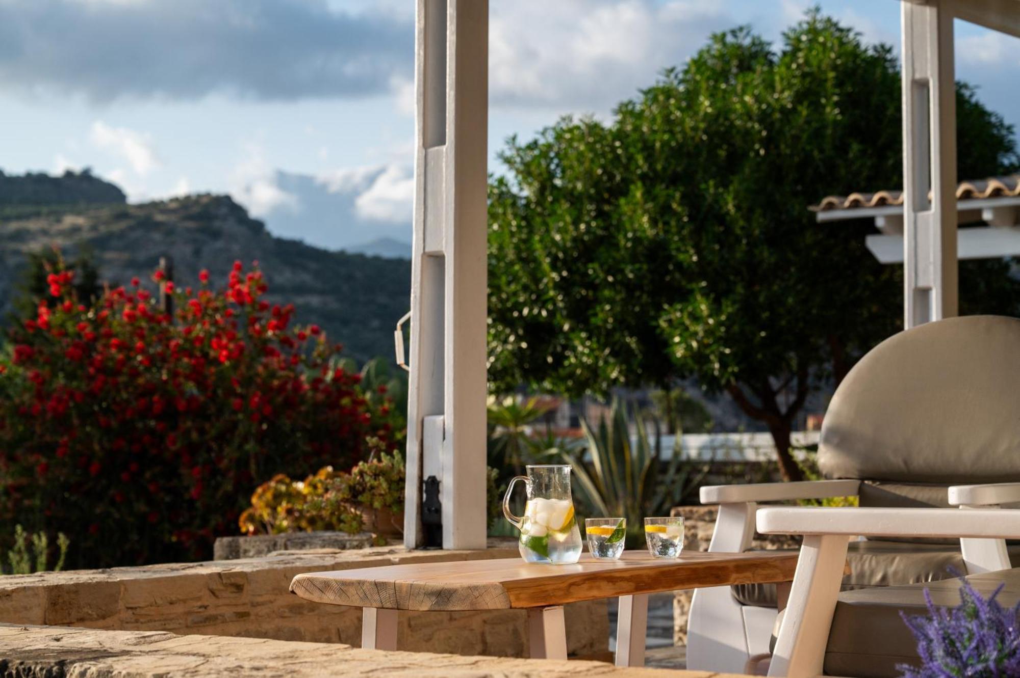 Moírai Carob Villa מראה חיצוני תמונה